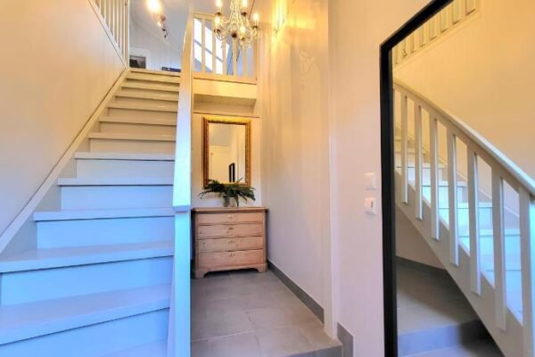 Mercury House, Cathedral View ! Free Parking !