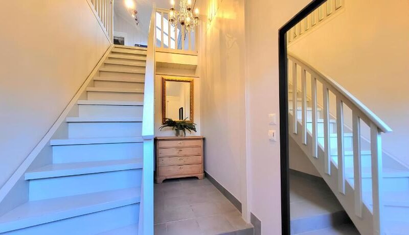 Mercury House, Cathedral View ! Free Parking !