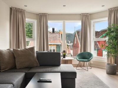 ARCTIC HOMES – The Plaza