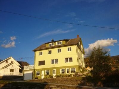 Hardanger Rom & Harmonium “The Green B&B”