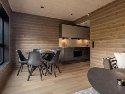 Mountain View Apartment – 205