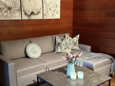 Nyoppusset og romslig leilighet med 6 soveplasser i et familievennlig omrade