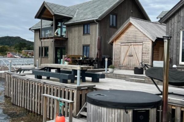 Amundøya Boathouse