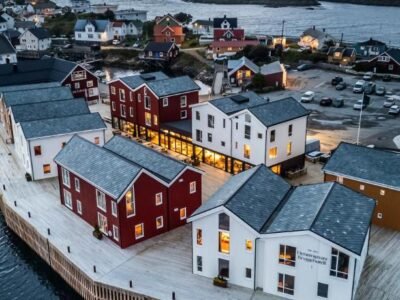 Henningsvær Bryggehotell – by Classic Norway Hotels