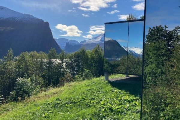 Glimre Romsdal – Eksklusivt speilhus ved Andalsnes