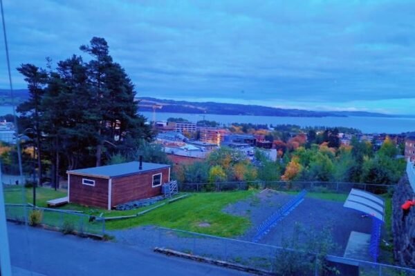 Room In Handsome Haven House