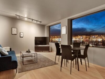 ARCTIC HOMES – The View