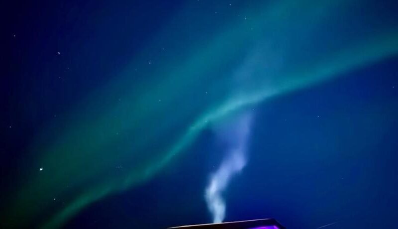 Modern Apartment with Aurora & Midnight Sun Views, Close to Snow Dome, ski slopes Store & Bus Stop,