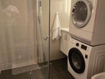 Lovely 2 bedroom apartment with free parking