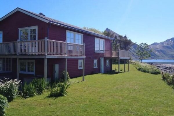 Fredvang Seahouse, Apartment B