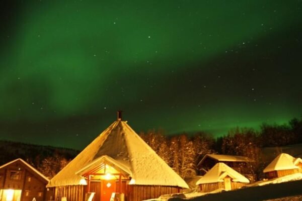 Vestvatn – Arctic Cabins