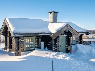 Hytteperle Gala, Vakre Lauvasen, Hønhuset