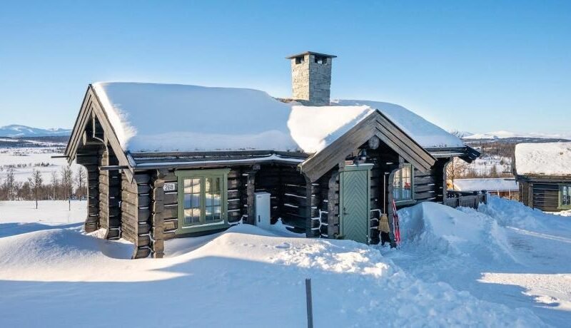 Hytteperle Gala, Vakre Lauvasen, Hønhuset