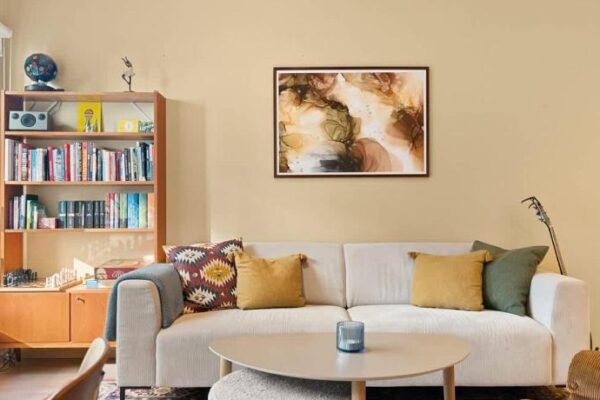 Dining Apartments l Restaurants with sea I City Traveller & Workspace