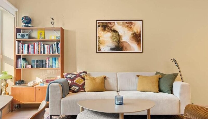 Dining Apartments l Restaurants with sea I City Traveller & Workspace