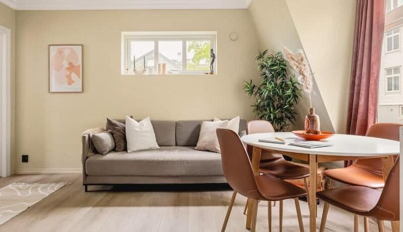 Dinbnb Apartments I New 2021 I SONOS and SMART TV