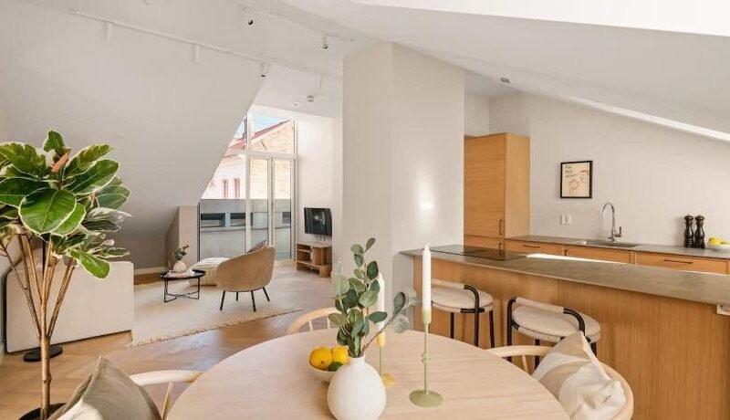 Løkka Suites I Penthouse with Private Rooftop I 2 Bedrooms & 2 Bathrooms