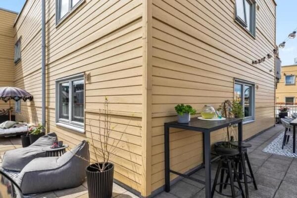 DINBNB APARTMENTS l Unbeatable Location l Priv Rooftop l Self Check-in