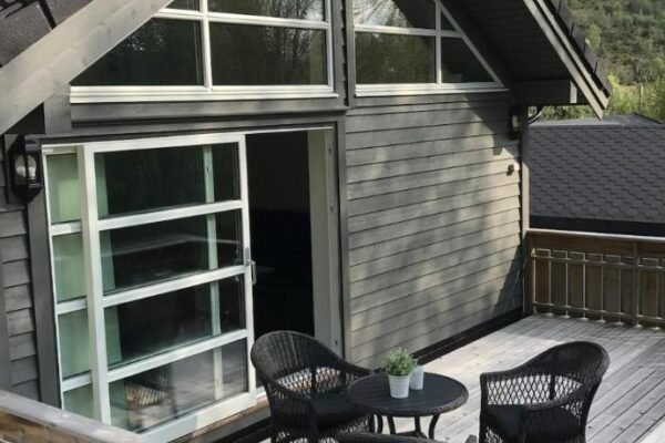 Amazing home in the heart of Nordfjordeid