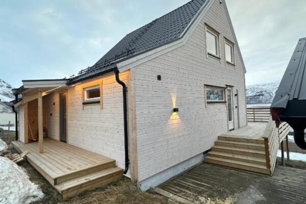 Lyngenfjord Ski-To-Sea