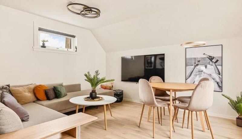 DINBNB Apartment l Skansen funhouse – 400m to Bryggen Gym & Parking