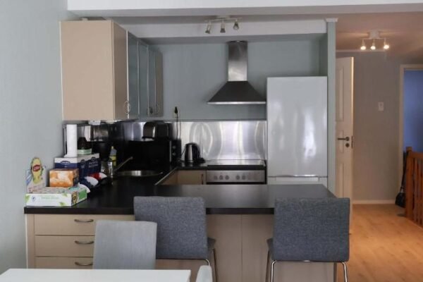 Dinbnb Apartments I Charming 3-Bedroom in the Heart of the City