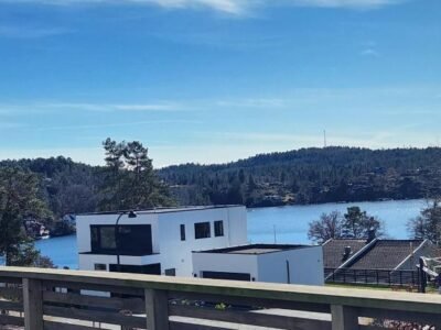 Modern leilighet med fin utsikt fra terrassen