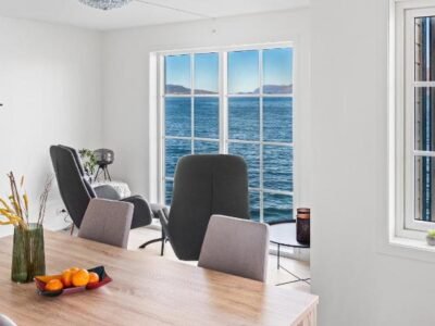 Komfortable Ferieleiligheter med Sjøutsikt