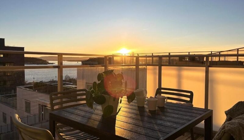 112 sqm penthouse with an OMG Fjord View