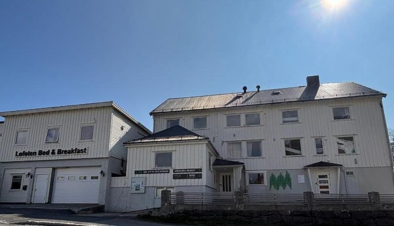 Lofoten Bed & Breakfast Reine – Rooms & Apartments