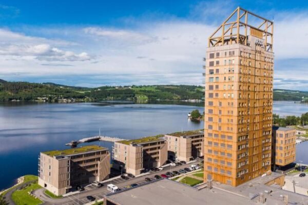 Wood Hotel by Frich´´s