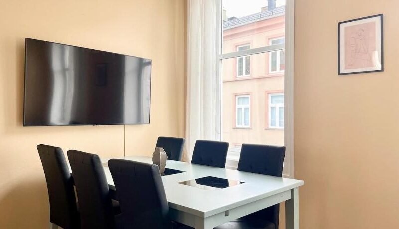 3BR Charming apartment at Grunerløkka