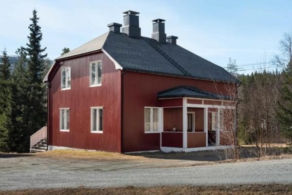 Hus nær butikk, sentrum & rekreasjon