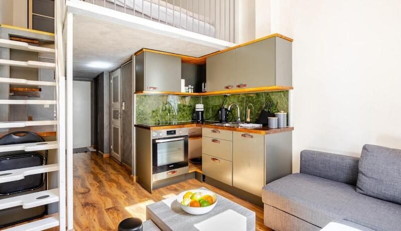 Cozy apartment – new kitchen – city center by the Royal Palace