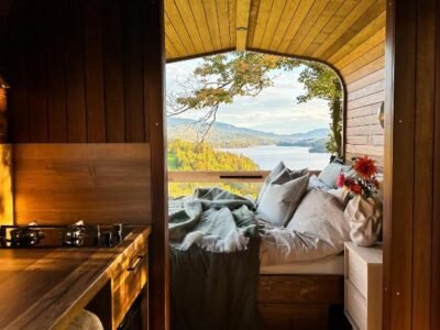 Unique stay with farm animals and stunning views Tiny House in Telemark