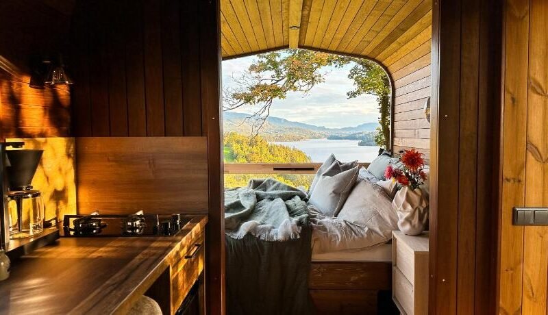 Unique stay with farm animals and stunning views Tiny House in Telemark