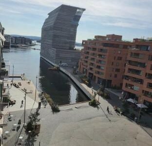 Eksklusiv og sjønær leilighet på 123 kvm