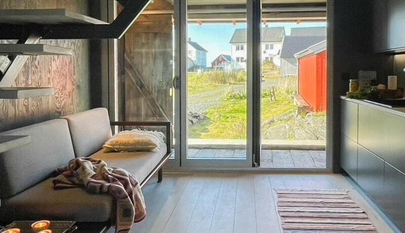 Seaside Boathouse In Veiholmen