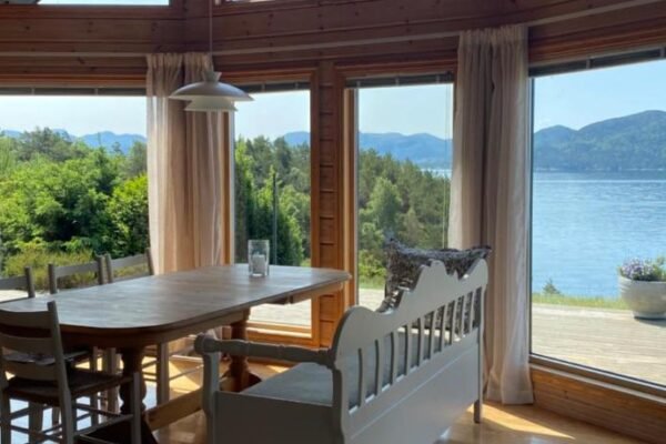 Fjordview Family Cabin