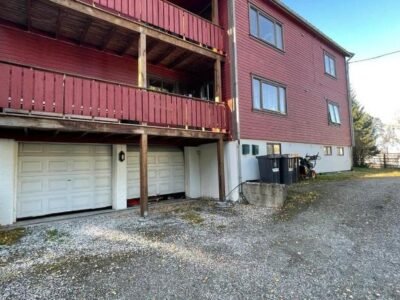 Arctic Skyview Retreat in Tromso – with parking