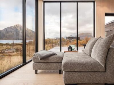 New lodge at seaside, near Henningsvær Lofoten
