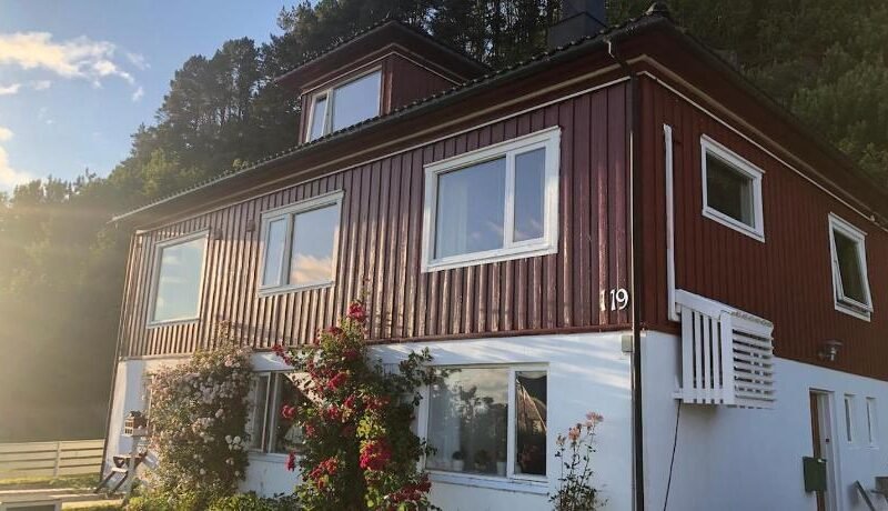 Two floors house with 3 bed rooms and room for 8 persons