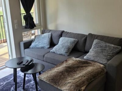 Two bedrooms Luxury apartment with free parking