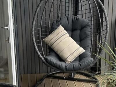 Airport 10mins apartment with free parking