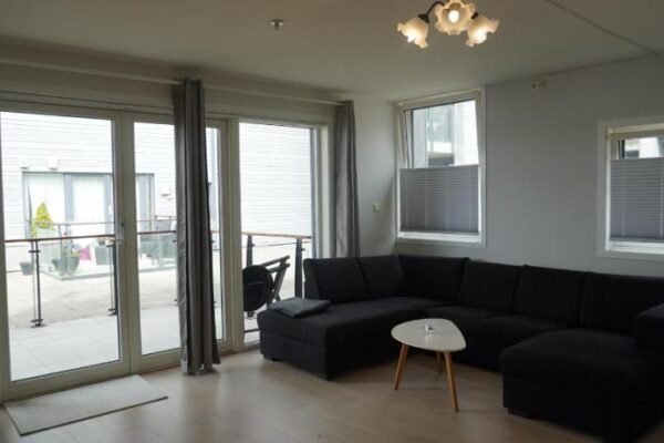 Cozy Flat with Balcony in Central Jørpeland – Close to The Pulpit Rock