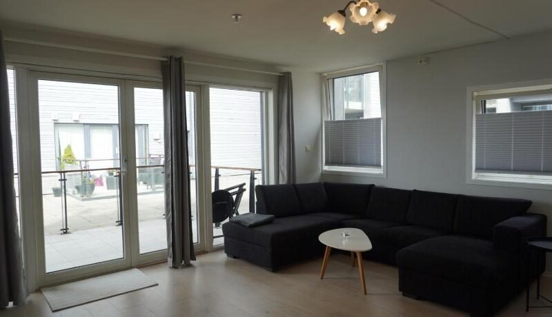 Cozy Flat with Balcony in Central Jørpeland – Close to The Pulpit Rock
