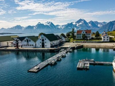 Lyngen Fjord Homes by Havnnes