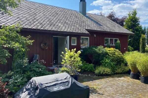 Fjord Home Near Preikestolen