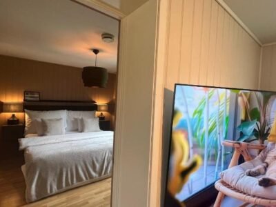 Røstad Apartment – with Kitchen and Free Parking