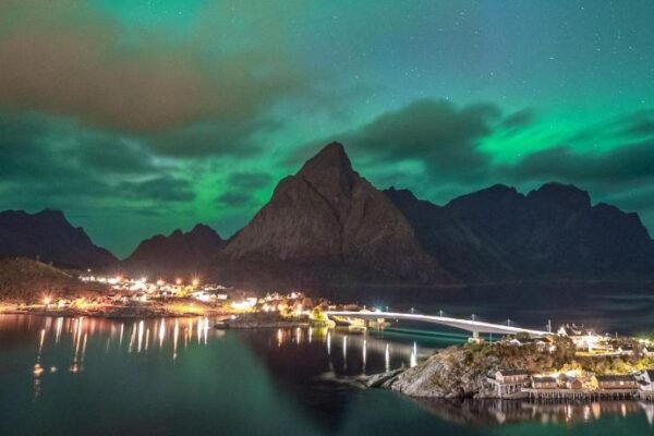 Sakrisøy Gjestegard – Manor House in Sakrisøy – Solbakken anno 1880